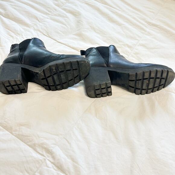 SOLD Women’s Black Block Heel Ankle Boots Size 8 Slip-On Chelsea Style - Picture 5 of 6